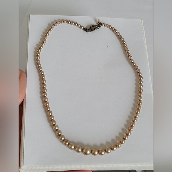 Vintage Sterling Silver Clasp Child Girl Champagne Graduated Pearl Necklace - Picture 6 of 11